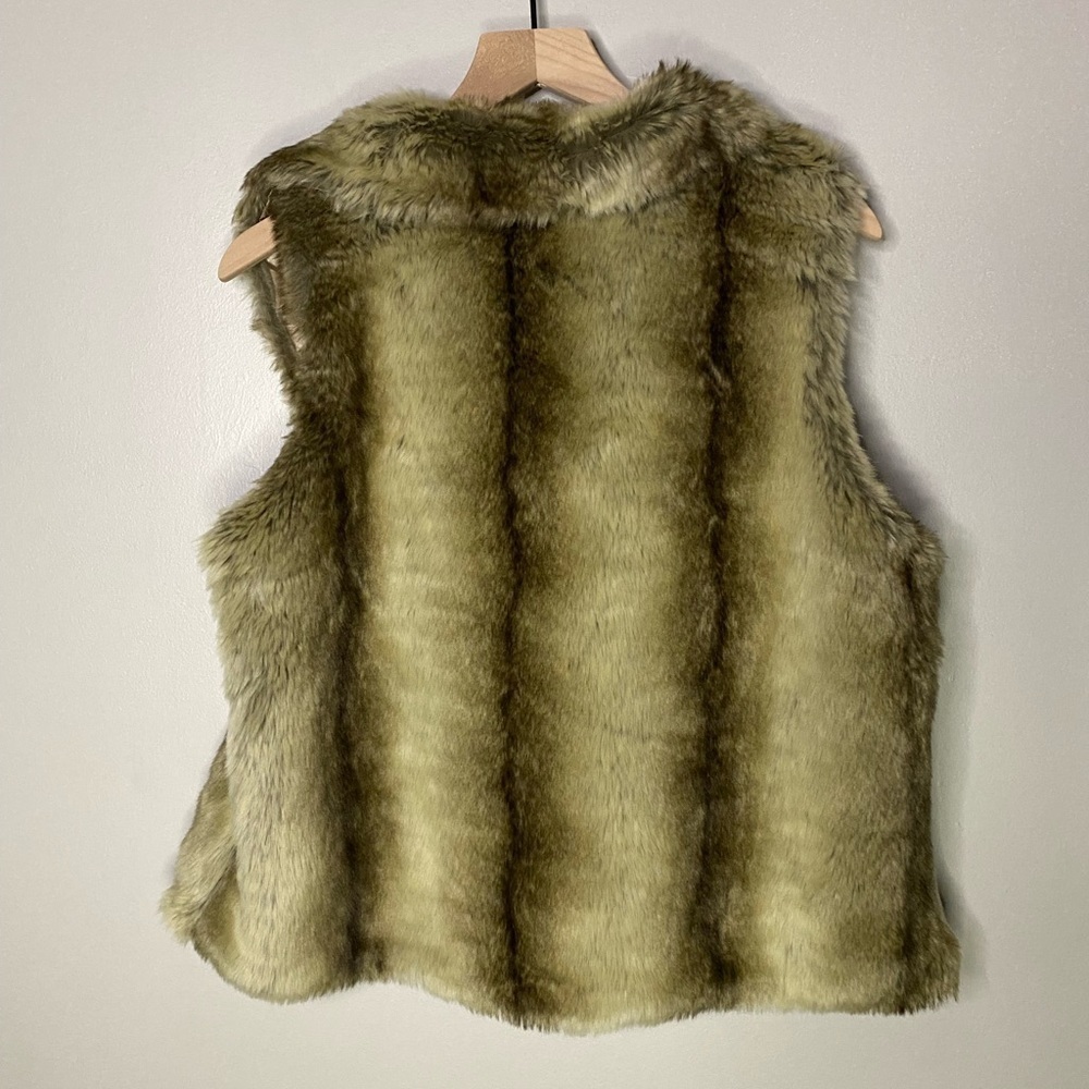 Cashmere blend vest NEW Fenn Wright Manson Faux Fur Collared Brown Black large - Picture 8 of 12